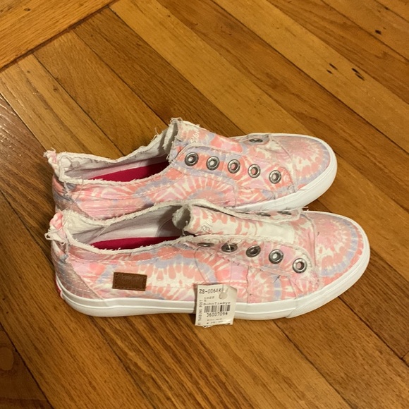 Blowfish Other - Blowfish Malibu Kids slip on sneakers